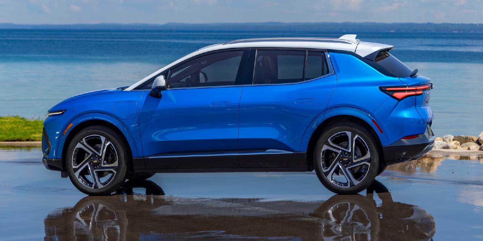 2025 Blue Chevrolet Equinox EV