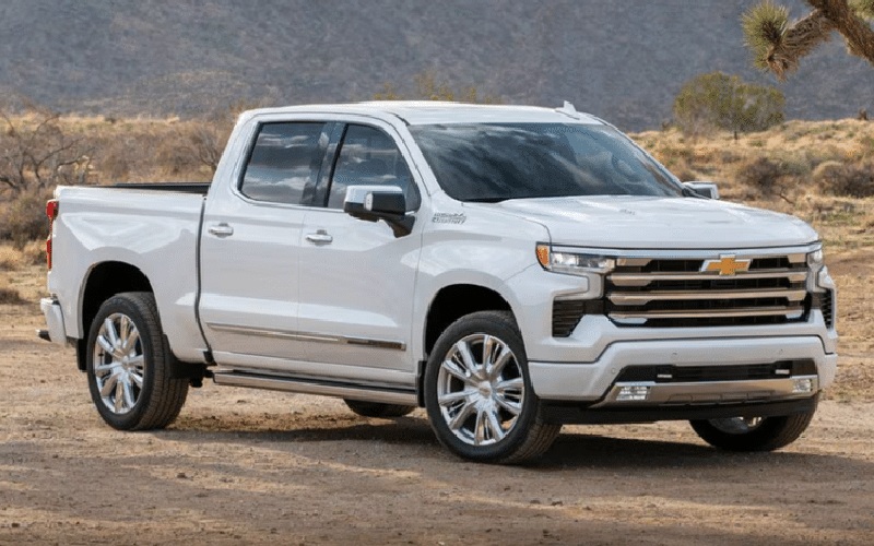 2025 White Silverado 1500