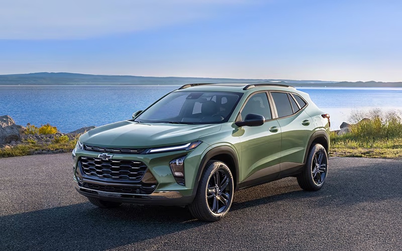 2026 Green Chevrolet Trax